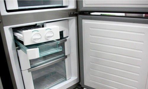 冰箱有水响不制冷（水声响起、制冷失效）