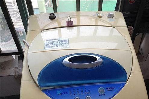小天鹅洗衣机不排水问题解决方法（排水管堵塞导致的小天鹅洗衣机不排水）