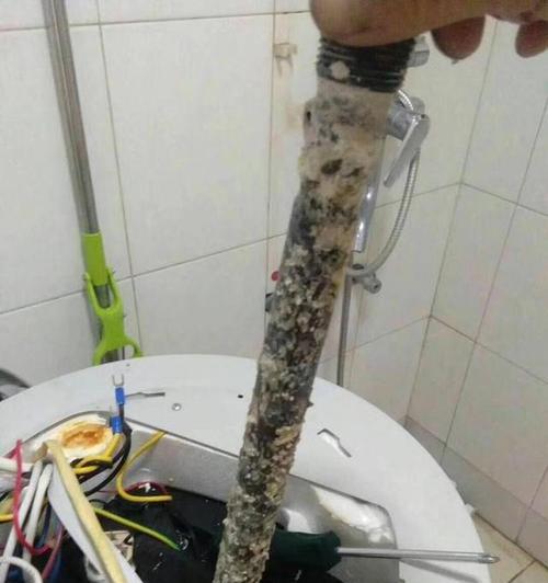 解决热水器不结水垢问题的有效方法（告别热水器水垢困扰）